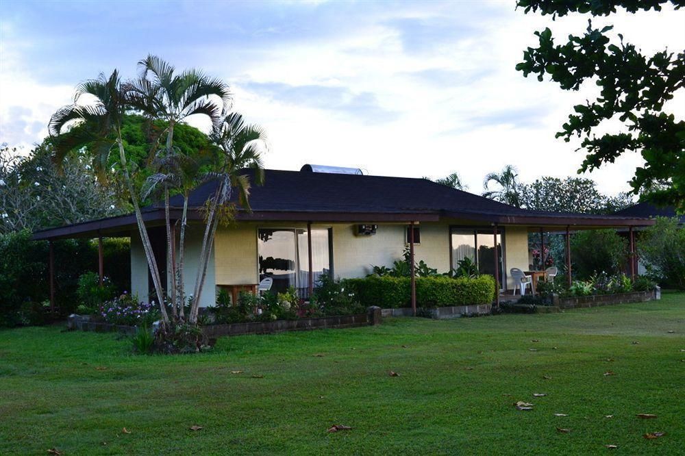 The Savaiian Hotel Salelologa Buitenkant foto